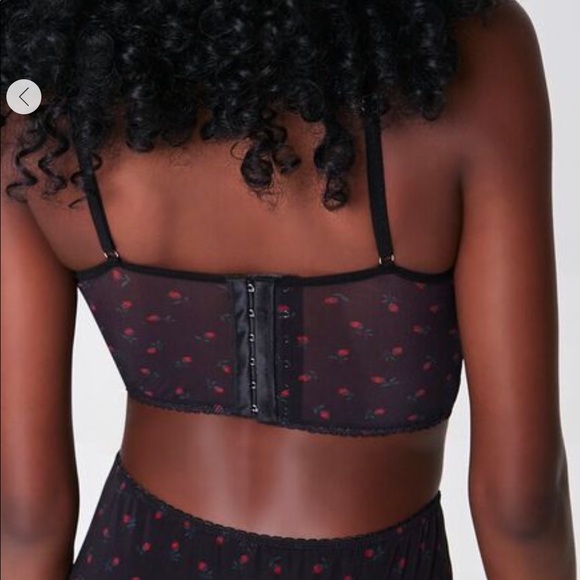 Rose lingerie crop top - Picture 3 of 4